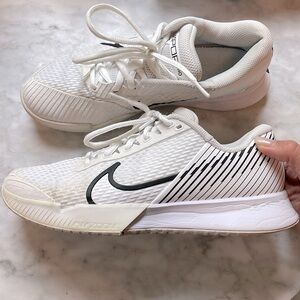 Nike hard court tennis sneakers all white